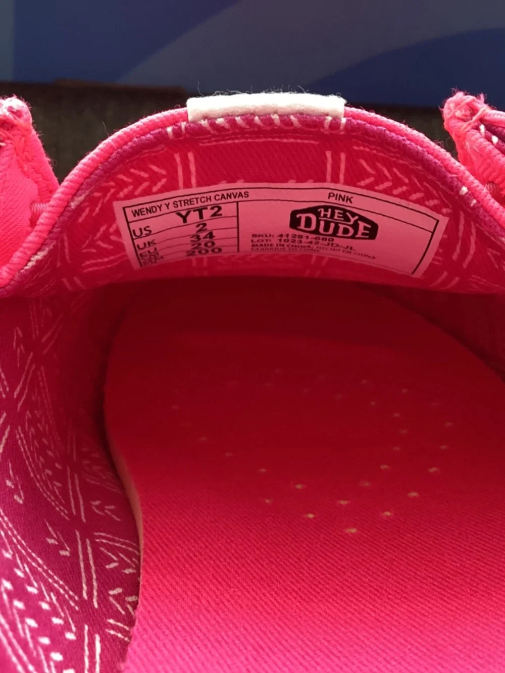 Hey Dude Little Girls' Wendy Canvas Casual Moccasin Sneakers, size 2